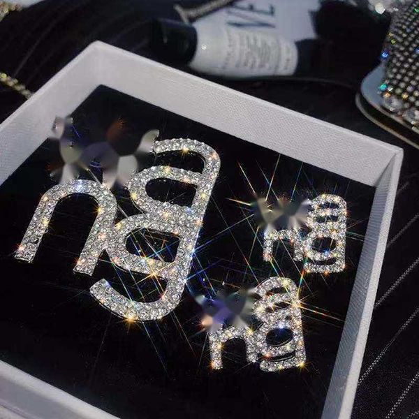 charm korean trend simple personality fashion jewelry set rhinestone ladies letter wang atmosphere earrings j230606, Golden
charm korean trend simple personality fashion jewelry set rhinestone ladies letter wang atmosphere earrings j230606, Golden