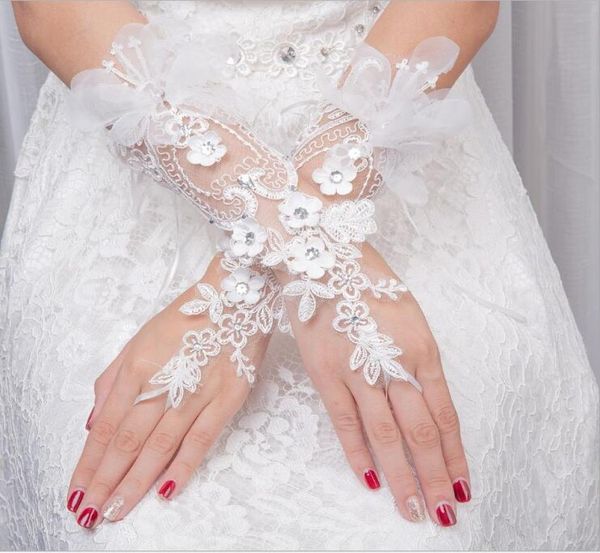 2020 luxury lace crystal bride bridal gloves wedding gloves wedding accessories lace gloves for brides fingerless below elbow leng8789522, White
2020 luxury lace crystal bride bridal gloves wedding gloves wedding accessories lace gloves for brides fingerless below elbow leng8789522, White
