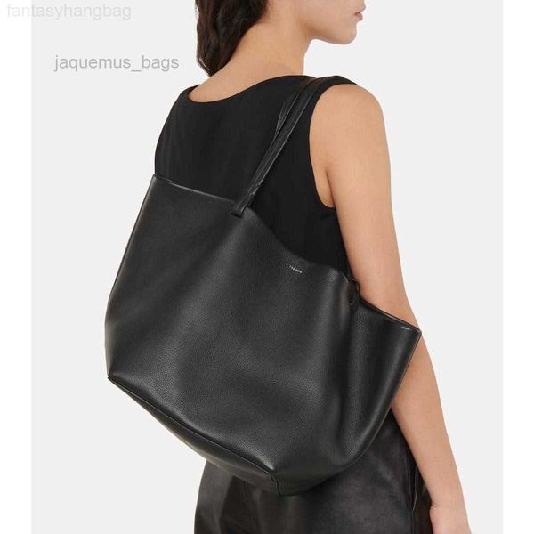 the row designer bags leather bag small crowd tote layer cowhide shopping shoulderclassic tote bag the row
the row designer bags leather bag small crowd tote layer cowhide shopping shoulderclassic tote bag the row