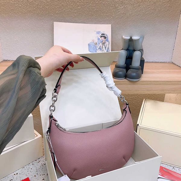 classic c print underarm tote bag leather shoulder bags women fashion simple designer bag 6 colors leather handbags wallet
classic c print underarm tote bag leather shoulder bags women fashion simple designer bag 6 colors leather handbags wallet