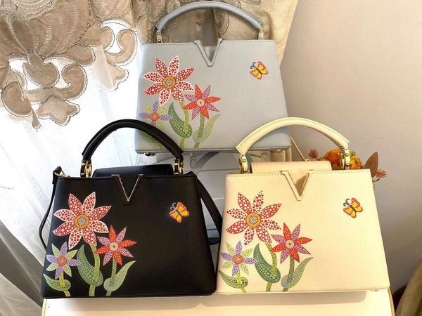 designer women's capuchines leather handle shoulder bag cross shoulder taurillon leather classic elegant women's handbag wallet m2
designer women's capuchines leather handle shoulder bag cross shoulder taurillon leather classic elegant women's handbag wallet m2