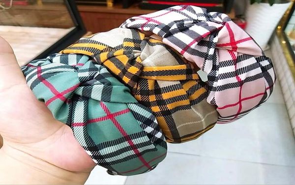6colors fashion women grid headband prints brand headband wide fabric hairband head wrap hair band accessories4853626, Black;brown
6colors fashion women grid headband prints brand headband wide fabric hairband head wrap hair band accessories4853626, Black;brown