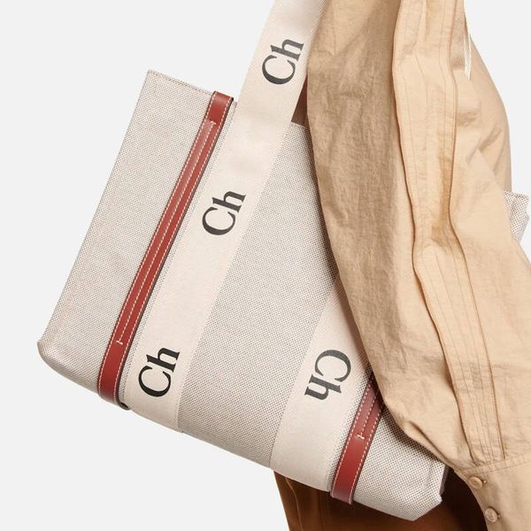 woody tote bag womens designer shopping bag fashion totes shoulder bag women canvas tote handbags purses small medium large handbag wholesal
woody tote bag womens designer shopping bag fashion totes shoulder bag women canvas tote handbags purses small medium large handbag wholesal