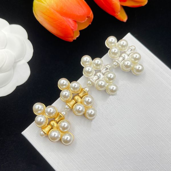 18k gold plated designers brand earrings designer letter ear stud women crystal pearl geometric earring for wedding party jewerlry accessori, Golden;silver
18k gold plated designers brand earrings designer letter ear stud women crystal pearl geometric earring for wedding party jewerlry accessori, Golden;silver