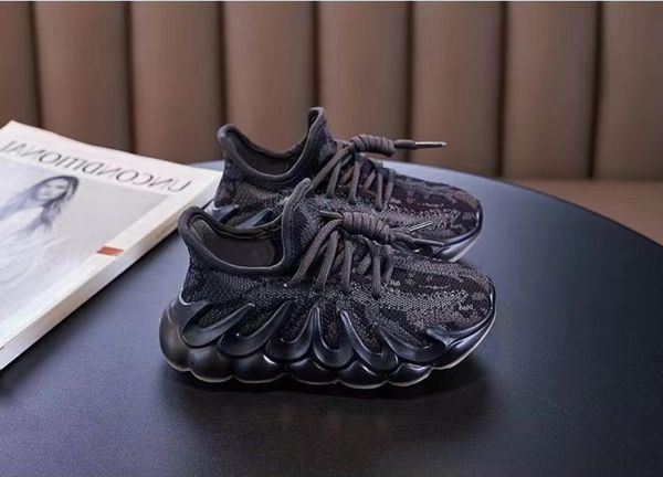 2023 kids running shoes boys girls children v2 sneakers kid trainer designer sneaker toddler youth outdoor sport shoe dazzling blue black re
2023 kids running shoes boys girls children v2 sneakers kid trainer designer sneaker toddler youth outdoor sport shoe dazzling blue black re