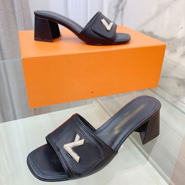 2023 fashion womens summer slipper slides ladies slippers brand designer sandals flat heel fashion versatile leather casual comfort flip flo, Black
2023 fashion womens summer slipper slides ladies slippers brand designer sandals flat heel fashion versatile leather casual comfort flip flo, Black