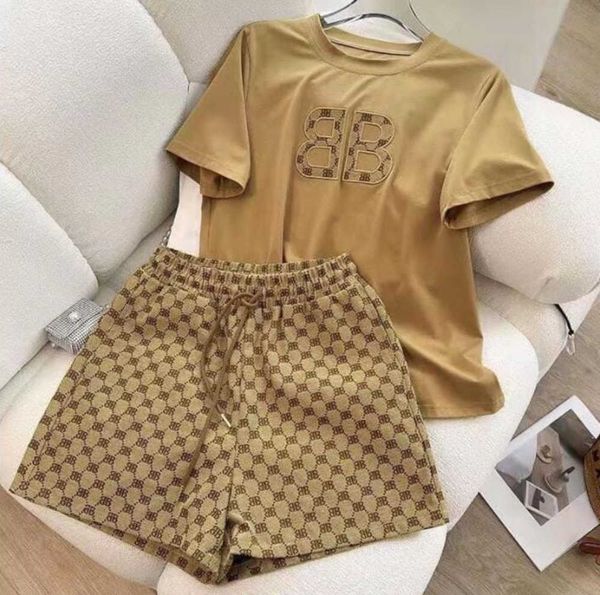 new girls tracksuit women's tracksuits women fashion street style sets short sleeve round neck elastic pants printed two piece2023, Gray
new girls tracksuit women's tracksuits women fashion street style sets short sleeve round neck elastic pants printed two piece2023, Gray
