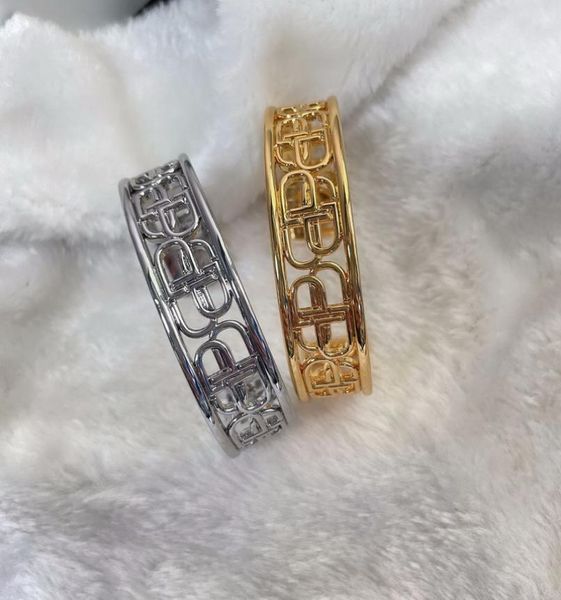 fashion women dangle earring hoop new unique shaped brand b letters key pendant with logo shiny nonfading ladies chandelier brace1806052, Silver
fashion women dangle earring hoop new unique shaped brand b letters key pendant with logo shiny nonfading ladies chandelier brace1806052, Silver