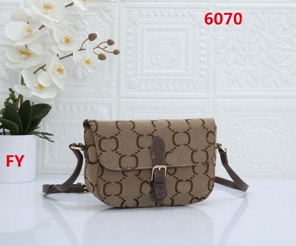 designer bags shopping womens handbag limited style chain leather shoulder for woman crossbody bags female purse tote
designer bags shopping womens handbag limited style chain leather shoulder for woman crossbody bags female purse tote
