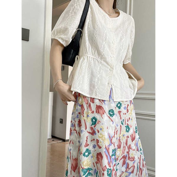 lizhiqi sweet heavy industry embroidered round neck shirt summer new loose and slim lace waist shirt 230222, White
lizhiqi sweet heavy industry embroidered round neck shirt summer new loose and slim lace waist shirt 230222, White