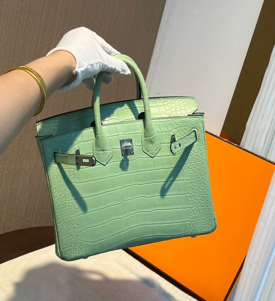 25cm alligator totes real matte niloticus crocodile skin fully handmade quality designer handbag luxury purse wax line stitching vert crique
25cm alligator totes real matte niloticus crocodile skin fully handmade quality designer handbag luxury purse wax line stitching vert crique