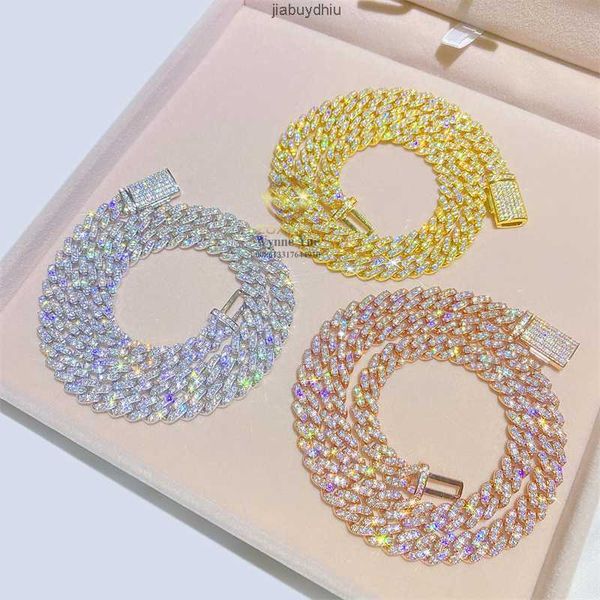 wholesale 8mm 1row round corner s925 iced out moissanite diamond men cuban link chain, Silver
wholesale 8mm 1row round corner s925 iced out moissanite diamond men cuban link chain, Silver