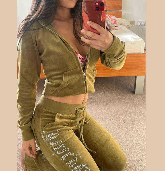 juicy women's tracksuit 2023 summer brand sewing suit velvet tracksuits velour women track hoodies and pants met, Gray
juicy women's tracksuit 2023 summer brand sewing suit velvet tracksuits velour women track hoodies and pants met, Gray