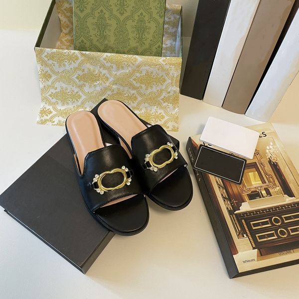 luxury designer women slippers loafers fashion genuine leather white black casual flats lightweight non-slip female walking shoes 35-41
luxury designer women slippers loafers fashion genuine leather white black casual flats lightweight non-slip female walking shoes 35-41