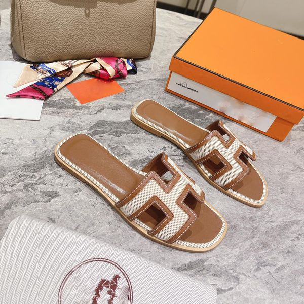 summer flat shoes luxury beach ladies slippers h letter drag 35-42 fashion brand leather ladies sandals, Black
summer flat shoes luxury beach ladies slippers h letter drag 35-42 fashion brand leather ladies sandals, Black