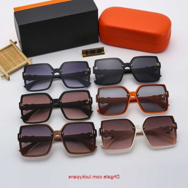 designer sunglasses fashion glasses man classic eyeglasses for women outdoor beach sun uv400 protection lenses can original 6z5l 54tp, White;black
designer sunglasses fashion glasses man classic eyeglasses for women outdoor beach sun uv400 protection lenses can original 6z5l 54tp, White;black