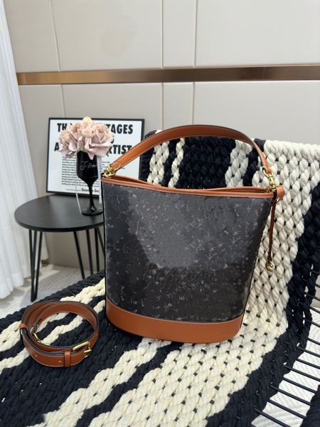 tz large capacity bucket bag fashion dakota tote bag classic printed commuter bag designer bags women's shopping shoulder bag double st
tz large capacity bucket bag fashion dakota tote bag classic printed commuter bag designer bags women's shopping shoulder bag double st