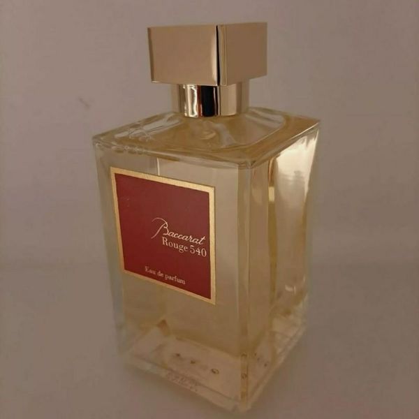 200ml rouge 540 brand men's and women's perfume long lasting semll fragrance body spra ing
200ml rouge 540 brand men's and women's perfume long lasting semll fragrance body spra ing