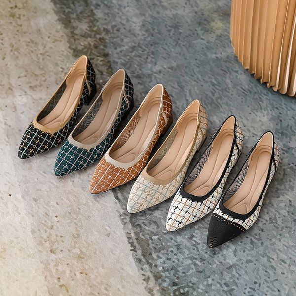 2023 new womens shoes knitted breathable fashion pointed high heel beautiful pattern thick heel comfortable spring and autumn s, Black
2023 new womens shoes knitted breathable fashion pointed high heel beautiful pattern thick heel comfortable spring and autumn s, Black