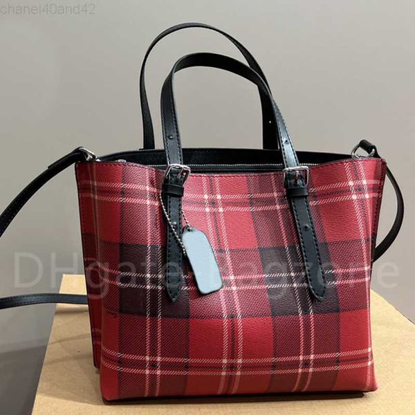 bags women designer shoulder fashion totes bag temperament handbag fashionable cross body red luxury wallets
bags women designer shoulder fashion totes bag temperament handbag fashionable cross body red luxury wallets