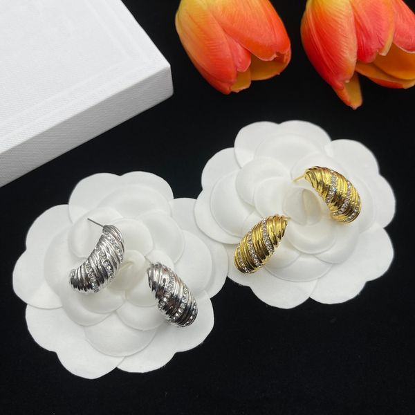 fashion women gold elegant stud earrings for mens and women party wedding lovers gift jewelry engagement, Golden;silver
fashion women gold elegant stud earrings for mens and women party wedding lovers gift jewelry engagement, Golden;silver