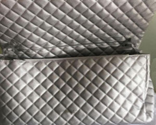 new capacity women airport chain duffel bags 46cm quilted plaid traveling large shopping caviar purse shoulder bag tote weeken7139212, Red;black
new capacity women airport chain duffel bags 46cm quilted plaid traveling large shopping caviar purse shoulder bag tote weeken7139212, Red;black
