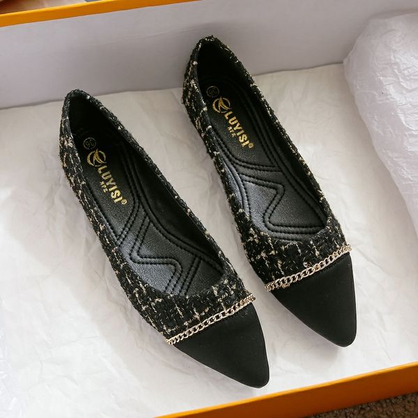lady flat heel shoes black apricot pointed toe plus big size 31 32 45 46 women flats slipons elegant style spring summer shoes
lady flat heel shoes black apricot pointed toe plus big size 31 32 45 46 women flats slipons elegant style spring summer shoes
