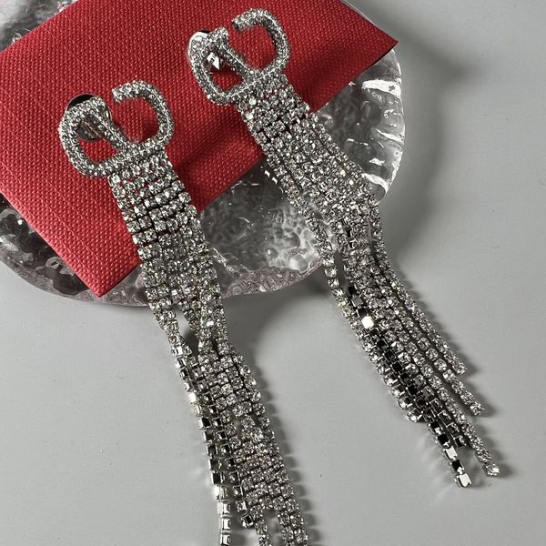 designer earring v logo brand stud charm pearl earing women fashion hoop jewelry luxury metal earring jeweler women's gifts mzh2, Golden;silver
designer earring v logo brand stud charm pearl earing women fashion hoop jewelry luxury metal earring jeweler women's gifts mzh2, Golden;silver