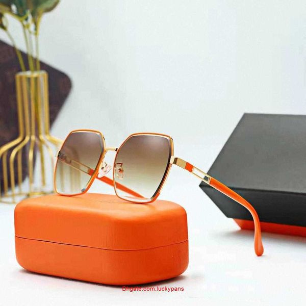 luxury designer sunglasses for men women mirror metal frame pilot sunglass classic vintage eyewear anti uv h fashion, White;black
luxury designer sunglasses for men women mirror metal frame pilot sunglass classic vintage eyewear anti uv h fashion, White;black
