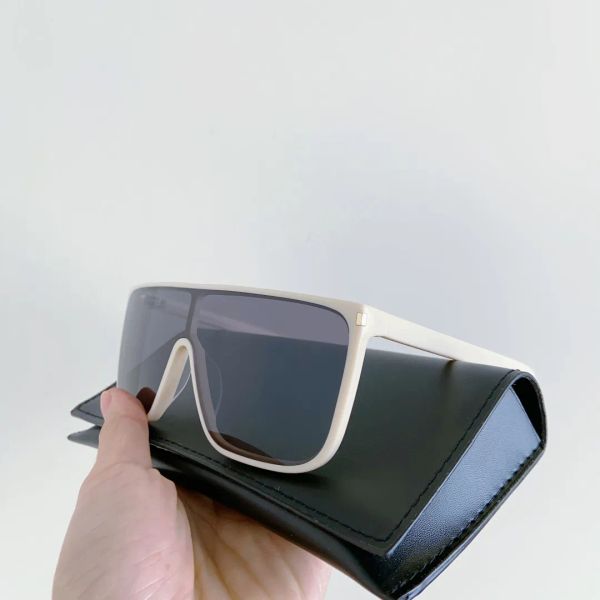 designer sunglasses oversized mens glasses fashion eyewear summer leisure wild style popular brands retro shape frame uv400 protection come, White;black
designer sunglasses oversized mens glasses fashion eyewear summer leisure wild style popular brands retro shape frame uv400 protection come, White;black