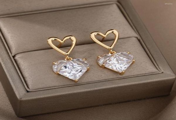 stud earrings luxury heart zircon for women girls korean fashion 2022 trend lover wedding band jewerly christmas gift9173410, Golden;silver
stud earrings luxury heart zircon for women girls korean fashion 2022 trend lover wedding band jewerly christmas gift9173410, Golden;silver