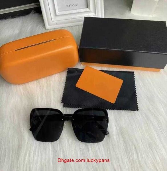 fashion couple luxurys designers sunglasses for women mens designer sun glasses outdoor drive holiday summer polarized woman sunglass box, White;black
fashion couple luxurys designers sunglasses for women mens designer sun glasses outdoor drive holiday summer polarized woman sunglass box, White;black