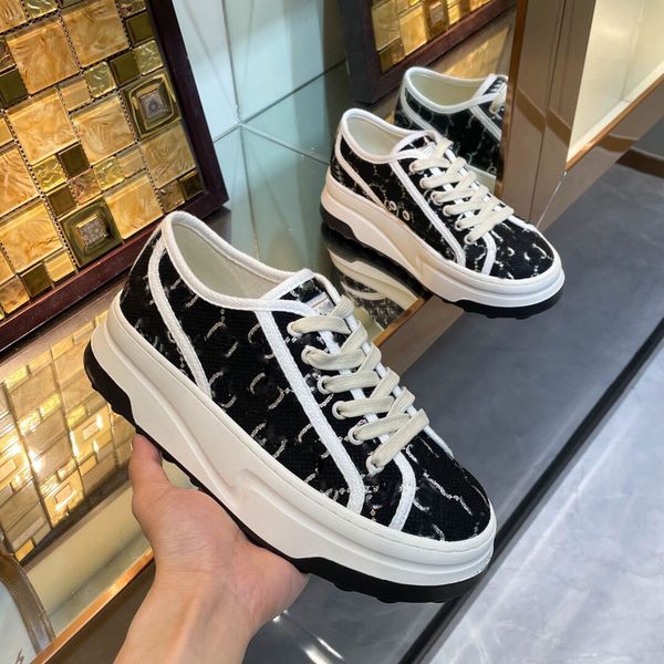 luxury canvas shoes beige blue washed jacquard denim shoes designer tennis 1977 sneakers ace rubber sole embroidery retro casual sneakers, Black
luxury canvas shoes beige blue washed jacquard denim shoes designer tennis 1977 sneakers ace rubber sole embroidery retro casual sneakers, Black