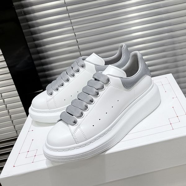 grey leather couple thick soled raised shoes with sponge soles for mens and womens shoes luxurious designers high-end casual and fashionable, Black
grey leather couple thick soled raised shoes with sponge soles for mens and womens shoes luxurious designers high-end casual and fashionable, Black