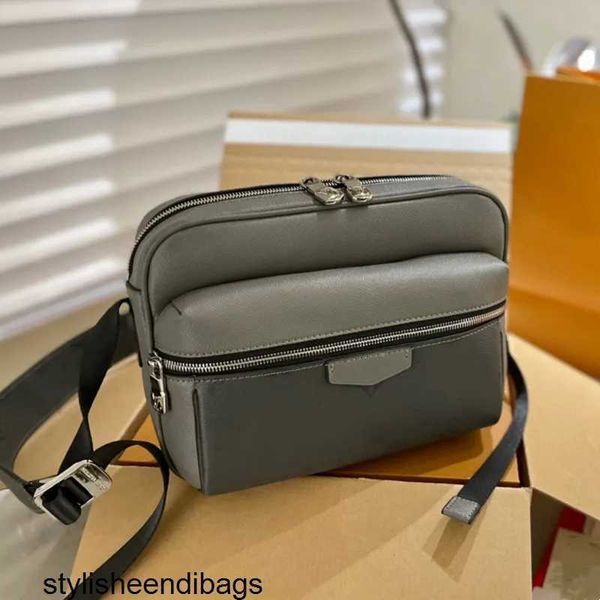 mt mens shouler cross body designers outdoor messenger bag fashion students luxurys design zipper womens handbags adjustable shoulder strap
mt mens shouler cross body designers outdoor messenger bag fashion students luxurys design zipper womens handbags adjustable shoulder strap