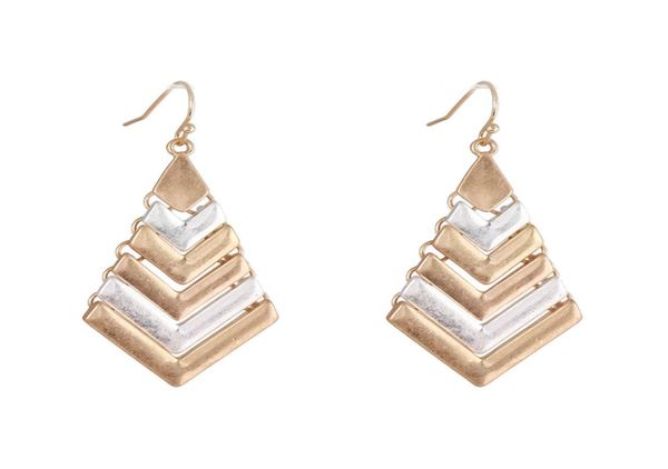 geometric v shaped metal mixed colors chandeliers earrings punk fashion dangles holidays party birthday gifts for women modern lon1942183, Silver
geometric v shaped metal mixed colors chandeliers earrings punk fashion dangles holidays party birthday gifts for women modern lon1942183, Silver