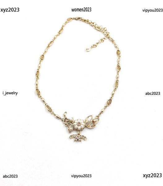 designer women necklace embedding pearl flowers jewelry letter shape pendant necklaces #including brand box new arrival, Silver
designer women necklace embedding pearl flowers jewelry letter shape pendant necklaces #including brand box new arrival, Silver