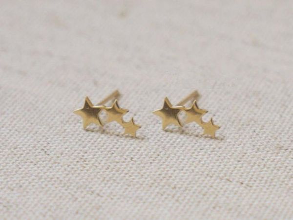 10pairs tiny 3 stars stud earrings three linking stars stud earring cute 3star teens stud earrings for women9162956, Golden;silver
10pairs tiny 3 stars stud earrings three linking stars stud earring cute 3star teens stud earrings for women9162956, Golden;silver