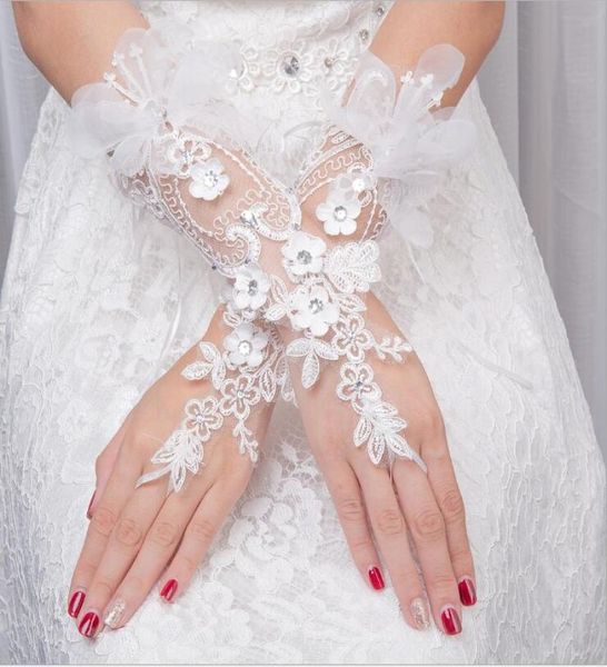 2020 luxury lace crystal bride bridal gloves wedding gloves wedding accessories lace gloves for brides fingerless below elbow leng7546252, White
2020 luxury lace crystal bride bridal gloves wedding gloves wedding accessories lace gloves for brides fingerless below elbow leng7546252, White
