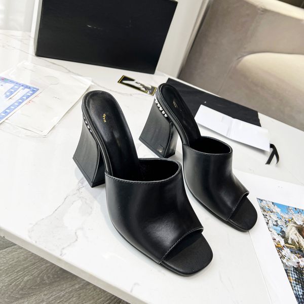 2023 classic sandal brand designers slipper ccity fashion leisure slide sandal women summer channel mid and high heeled sandals z4, Black
2023 classic sandal brand designers slipper ccity fashion leisure slide sandal women summer channel mid and high heeled sandals z4, Black