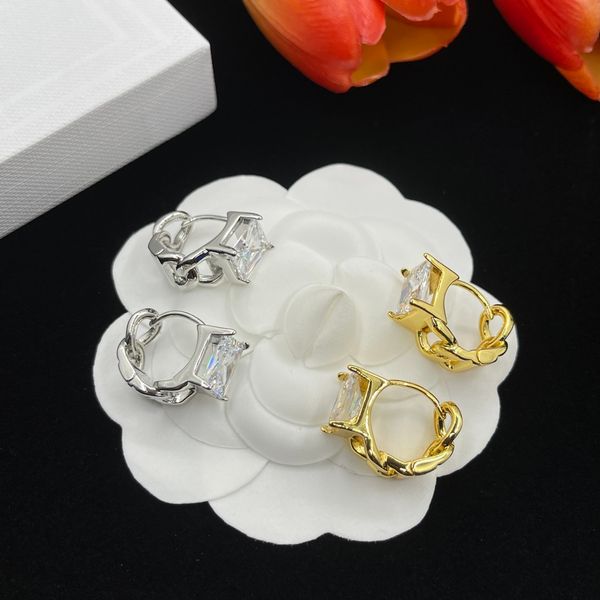 2023 earrings designer for women stud luxury gold u shape pearl crystal gold crystal diamond 925s silver jewelry classic, Golden;silver
2023 earrings designer for women stud luxury gold u shape pearl crystal gold crystal diamond 925s silver jewelry classic, Golden;silver