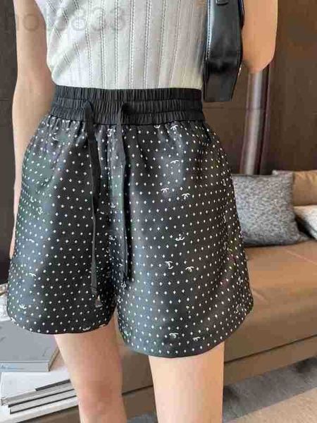 women's shorts designer trendy brand diamond inlaid letter wide leg pants 2023 summer new loose elastic drawstring high waist versatile, White;black
women's shorts designer trendy brand diamond inlaid letter wide leg pants 2023 summer new loose elastic drawstring high waist versatile, White;black