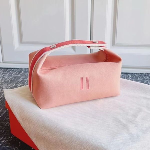 luxury designer cosmetic shoulder bag canvas fashion womens mens storage make up tote toiletry travel handbag clutch bag wash pink wallet po
luxury designer cosmetic shoulder bag canvas fashion womens mens storage make up tote toiletry travel handbag clutch bag wash pink wallet po