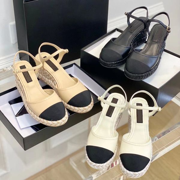 designer sandals classics buckle sandal chain black womens sandal 100% calf leather flip fashion summer fashion beach slippe platform shoes
designer sandals classics buckle sandal chain black womens sandal 100% calf leather flip fashion summer fashion beach slippe platform shoes