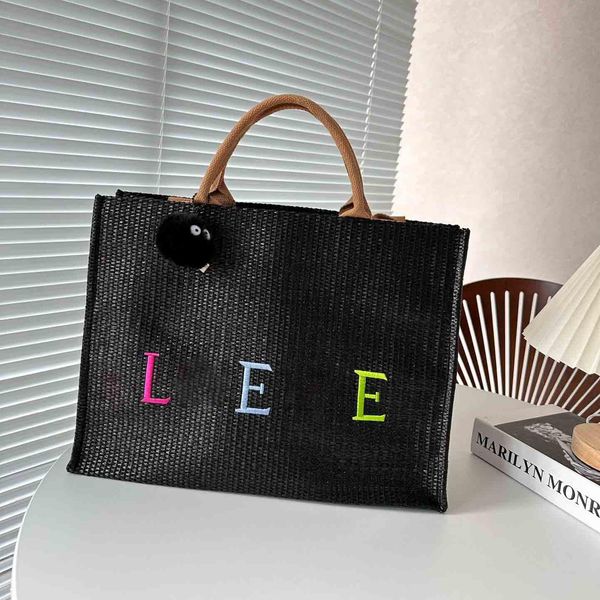 23ss luxury designer beach bags new fashion women handbags shoulder bag large capacity messenger bags 30cm
23ss luxury designer beach bags new fashion women handbags shoulder bag large capacity messenger bags 30cm