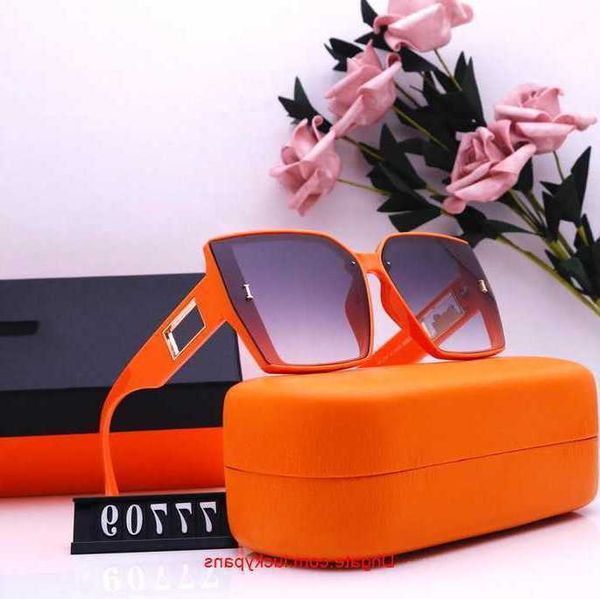 fashion couple luxurys designers sunglasses for women mens sun glasses outdoor drive holiday summer polarized woman sunglass box vhxi, White;black
fashion couple luxurys designers sunglasses for women mens sun glasses outdoor drive holiday summer polarized woman sunglass box vhxi, White;black