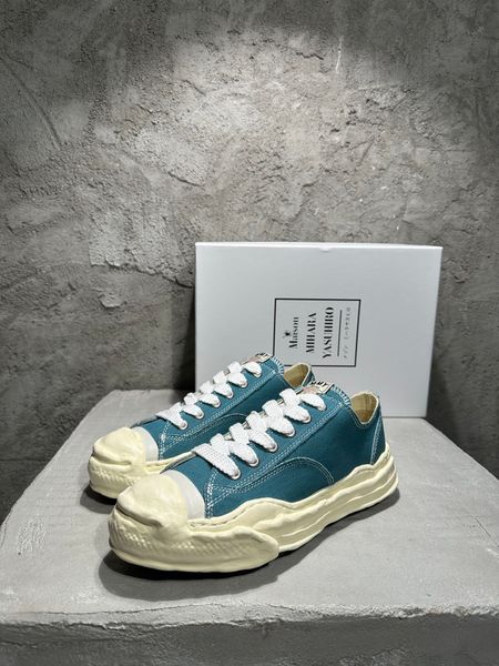 2023 spring and fall new arrival womens and mens luxury skull designer sneaker casual designer sneakers shoes - womens and mens eu size 36-4, Red;white
2023 spring and fall new arrival womens and mens luxury skull designer sneaker casual designer sneakers shoes - womens and mens eu size 36-4, Red;white