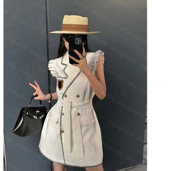 23ss women dress womens designer clothing summer dresses snowflake braided border double breasted waistband sleeveless suit waistcoat dress, Black;gray
23ss women dress womens designer clothing summer dresses snowflake braided border double breasted waistband sleeveless suit waistcoat dress, Black;gray