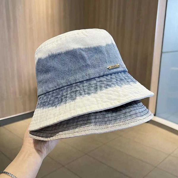 fashionable summer designer luxury new spring/summer gradient denim fisherman hat korean edition showcase face small sunscreen bowl fashion, Blue;gray
fashionable summer designer luxury new spring/summer gradient denim fisherman hat korean edition showcase face small sunscreen bowl fashion, Blue;gray