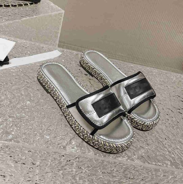 outdoor beach shoes cc fashion flat slippers women channel designer summer slides leisure sandals xt061
outdoor beach shoes cc fashion flat slippers women channel designer summer slides leisure sandals xt061